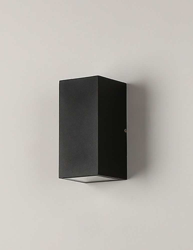 Outdoor Wall Light WL19015E