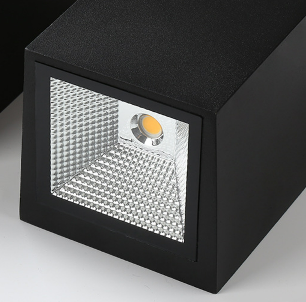Outdoor Wall Light WL19015E