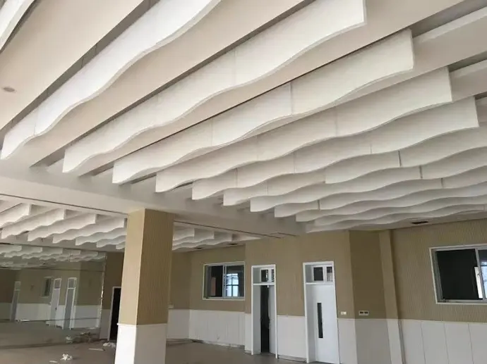 Acoustic ceiling installation An acoustic ceiling installation